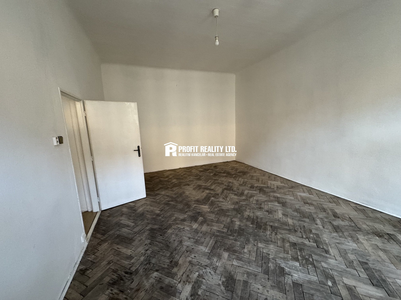 Pronájem bytu 1+1 45 m² – fotografie 2