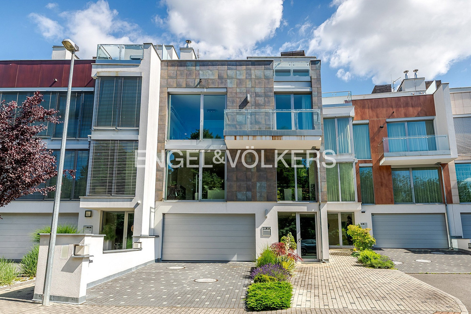 Prodej domu 300 m² s pozemkem 388 m² – fotografie 4
