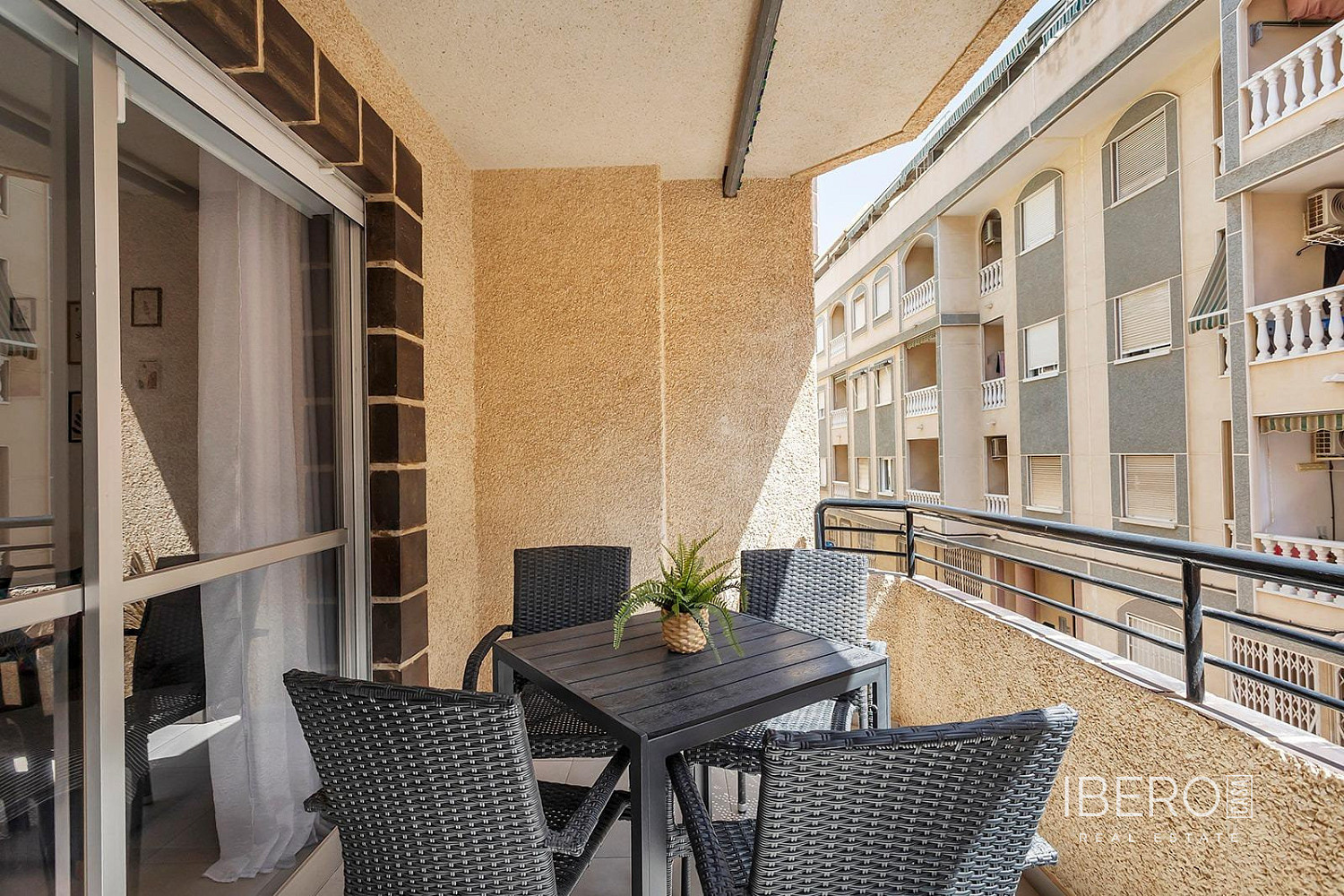 Piso 4+kk – Torrevieja, El Palmeral - Más