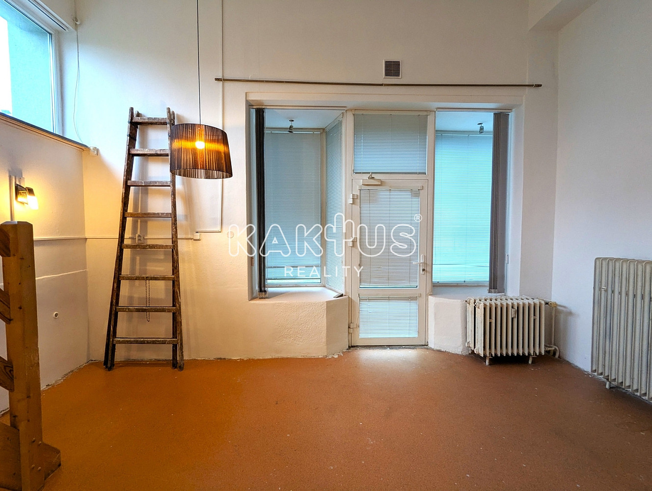 Pronájem obchodních prostor 54 m² — photo 3