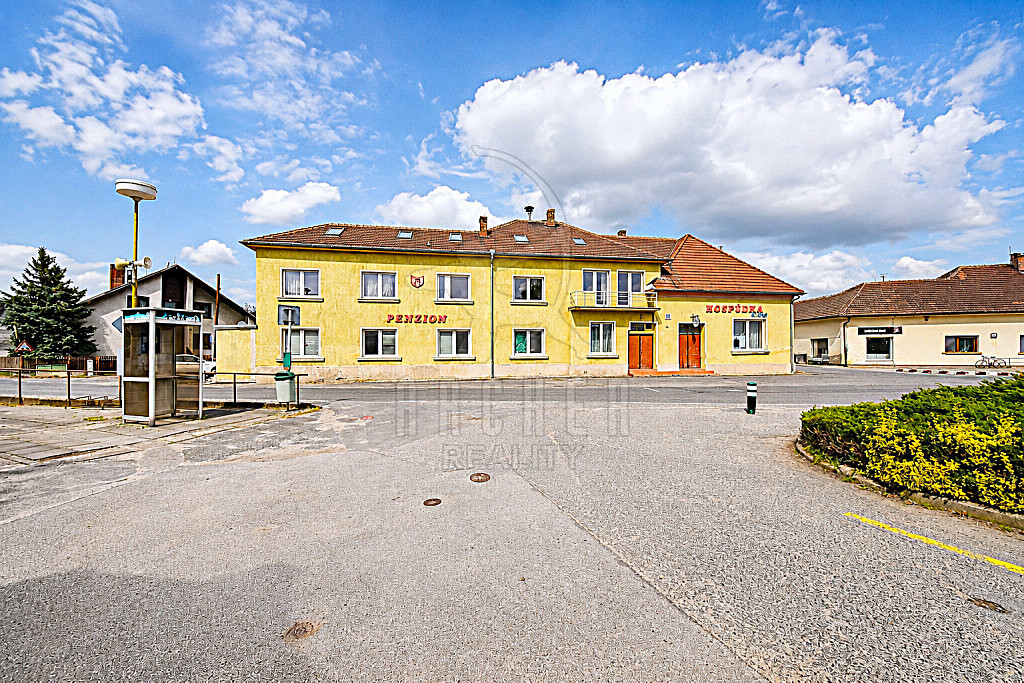 Prodej domu 770 m² s pozemkem 1 076 m²