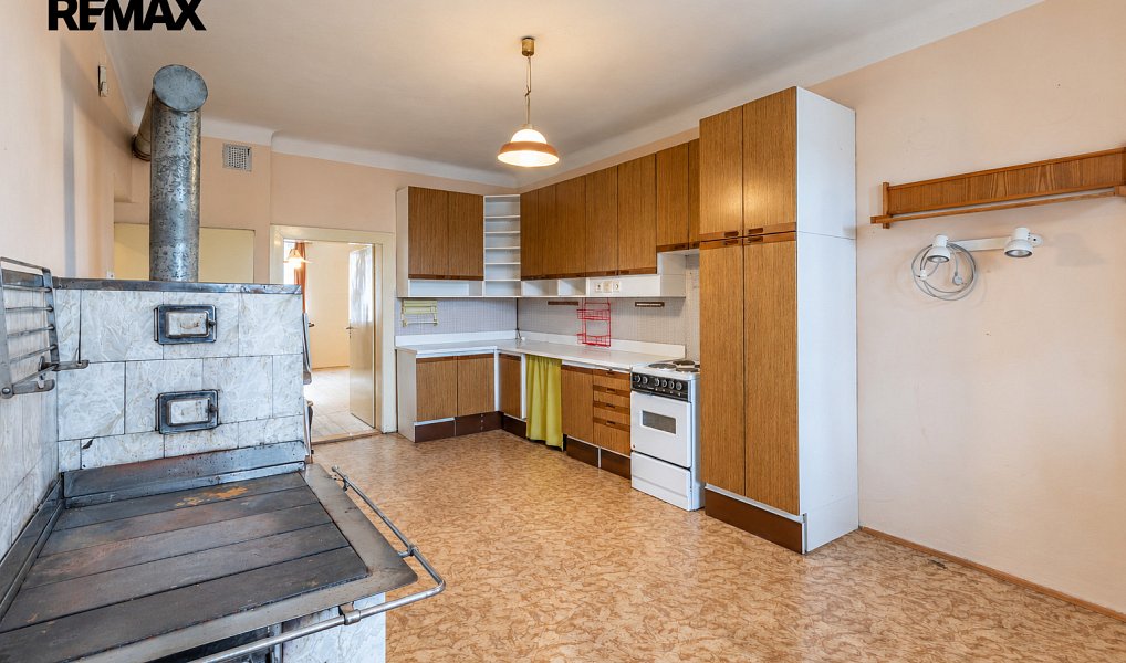 Prodej domu 240 m² s pozemkem 375 m², Polička – náhled fotky 7