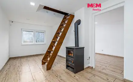 Prodej chaty/chalupy 67 m² s pozemkem 47 m², Dolní Břežany - Jarov, okres Praha-západ