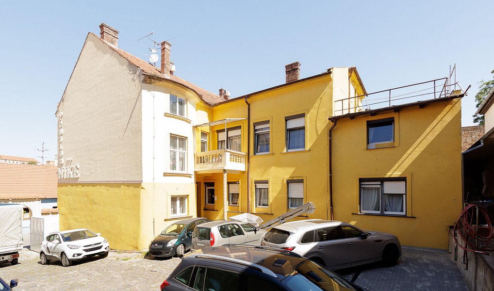 Prodej ubytovacího objektu 820 m², Mikulov – náhled fotky 20
