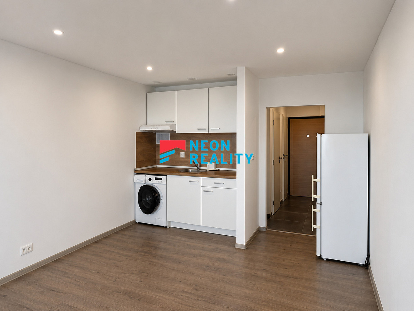 Pronájem bytu 1+kk 25 m² - Widok 4