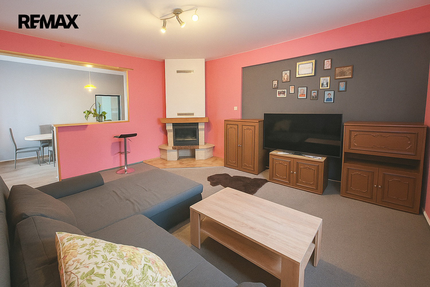 Prodej domu 230 m² s pozemkem 1 032 m² – fotografie 2