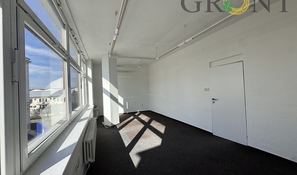 Pronájem obchodních prostor 36 m², Karviná – náhled fotky 4