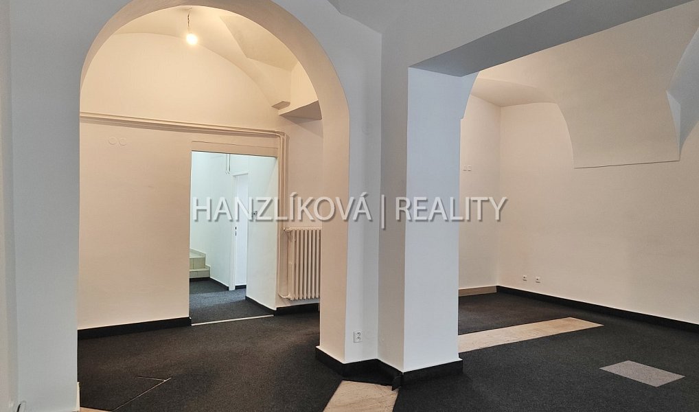 Pronájem obchodních prostor 66 m², České Budějovice – náhled fotky 10