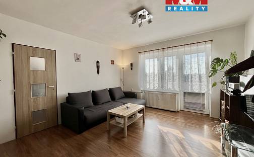 Prodej bytu 3+1 70 m², 5. května, Dobroměřice, okres Louny