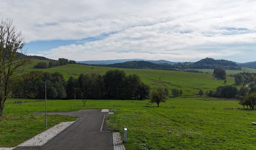 Prodej stavebního pozemku 1 565 m², Chudenín – náhled fotky 7