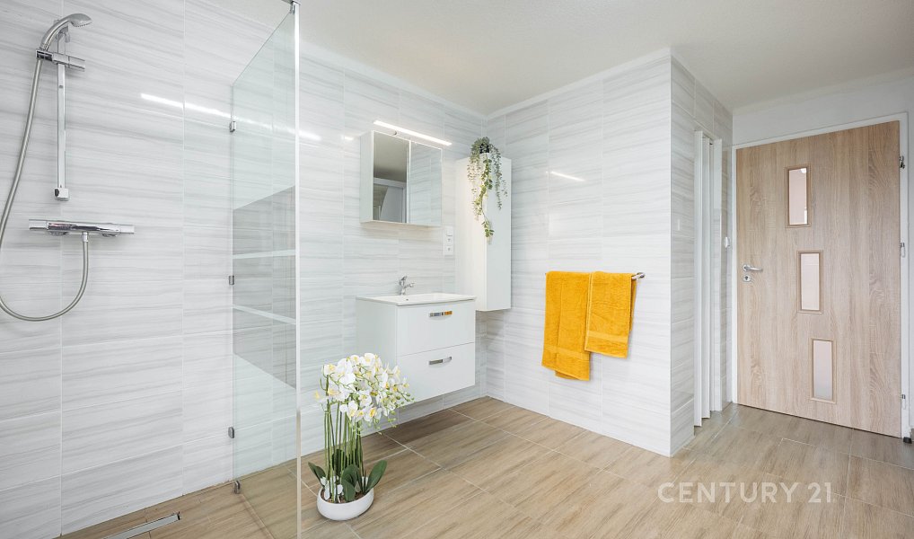 Prodej domu 229 m² s pozemkem 646 m², Sehradice – náhled fotky 16
