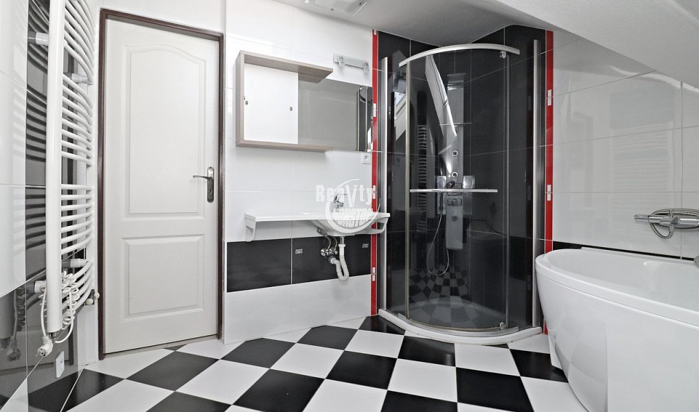 Prodej bytu 4+kk 90 m², Jihlava – náhled fotky 14