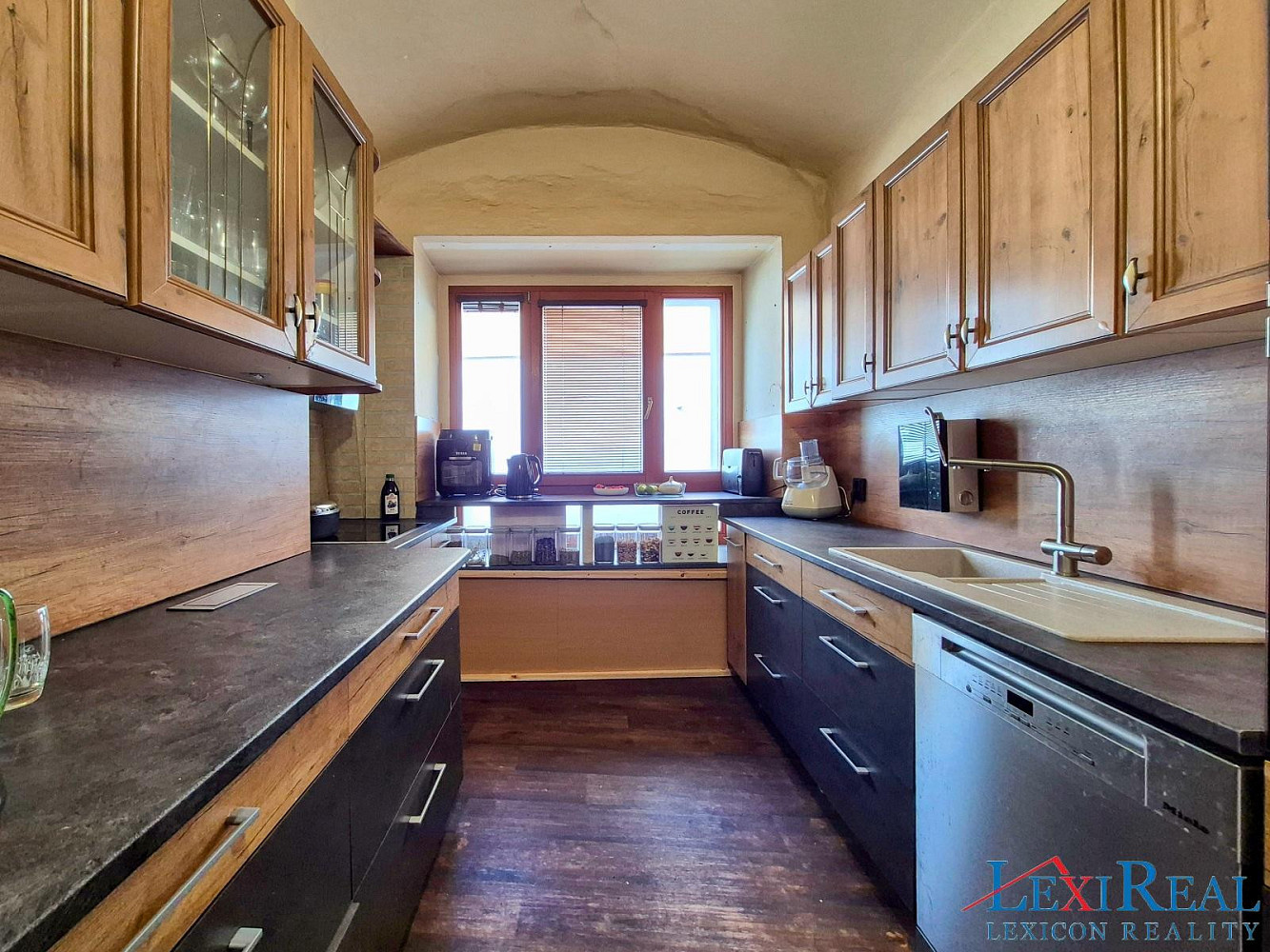 Prodej domu 433 m² s pozemkem 373 m² — photo 3