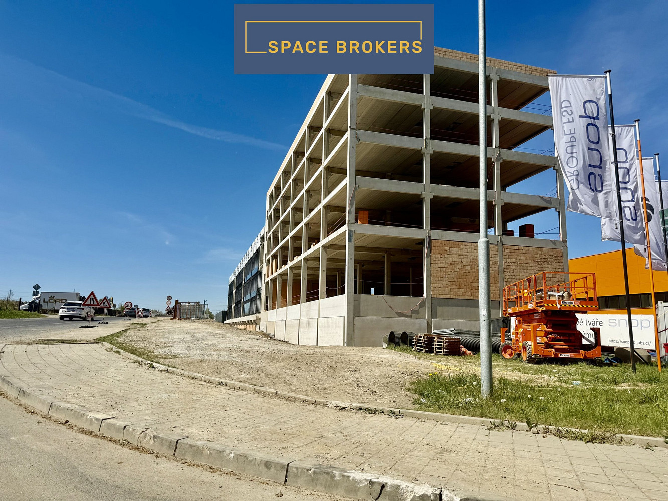 Pronájem skladovacích prostor 950 m²