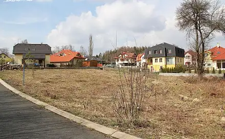 Prodej stavebního pozemku 741 m²