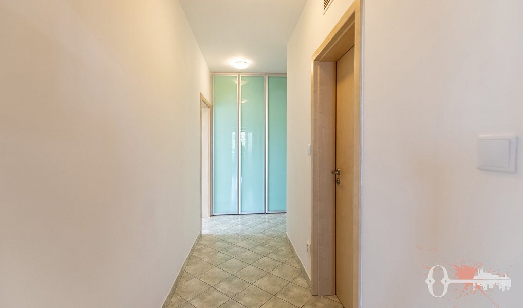 Prodej bytu 2+kk 65 m², Praha – náhled fotky 12
