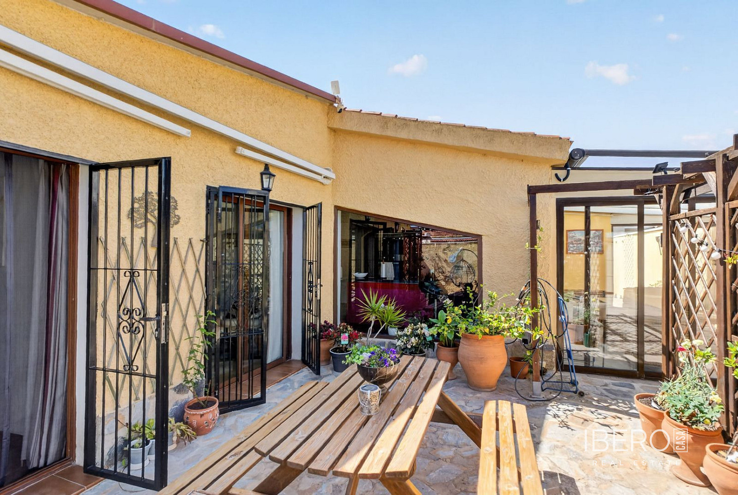 Prodej domu 130 m² s pozemkem 126 m² — photo 2