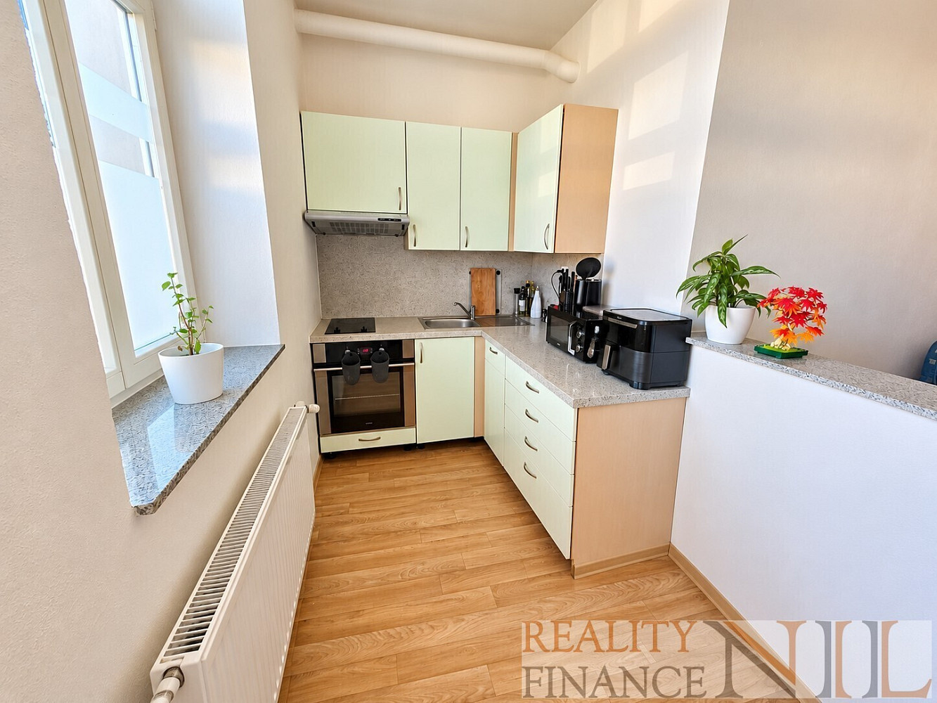 Pěkný byt 1+kk v Křimicích