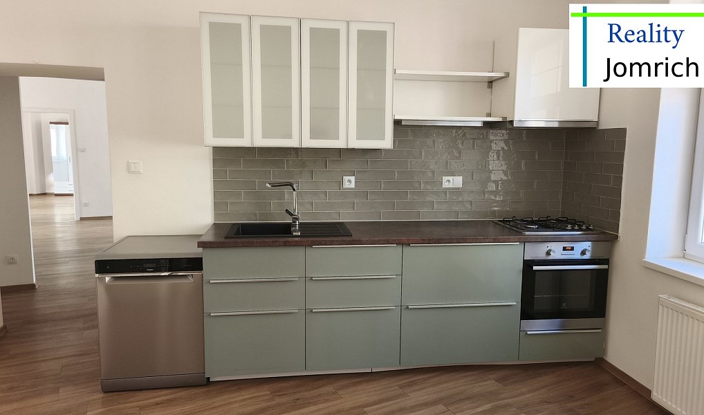 Pronájem bytu 2+1 85 m², Jablonec nad Nisou – náhled fotky 3