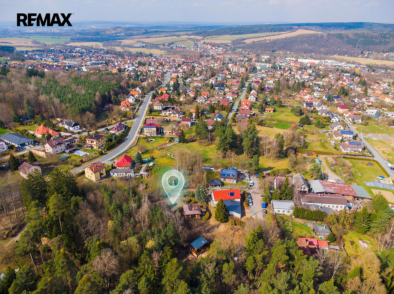 Prodej stavebního pozemku 1 079 m² – pohled 3