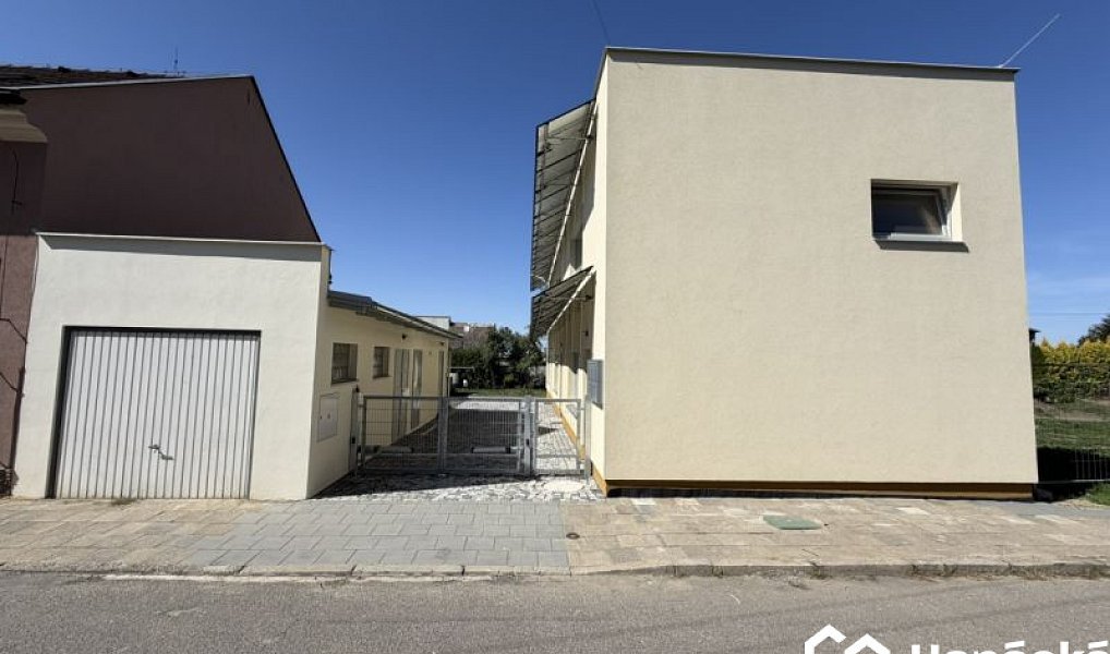 Pronájem bytu 1+kk 30 m², Bystřice pod Hostýnem – náhled fotky 25