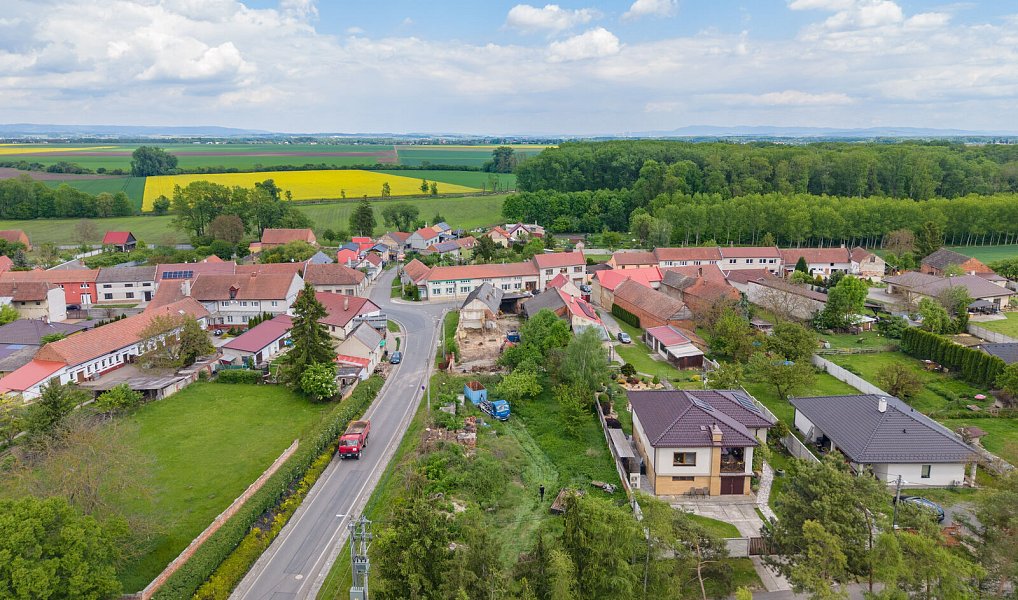 Prodej stavebního pozemku 645 m², Biskupice – náhled fotky 11