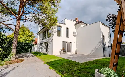 Prodej bytu 5+kk 181 m², Starolázeňská, Praha 5 - Velká Chuchle