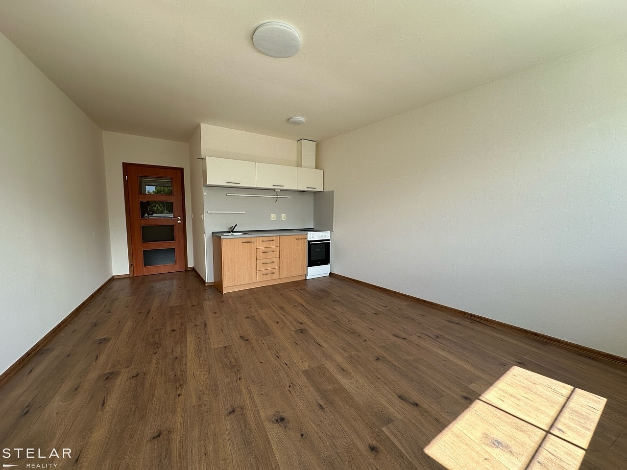 Pronájem bytu 1+kk 33 m² – pohled 4