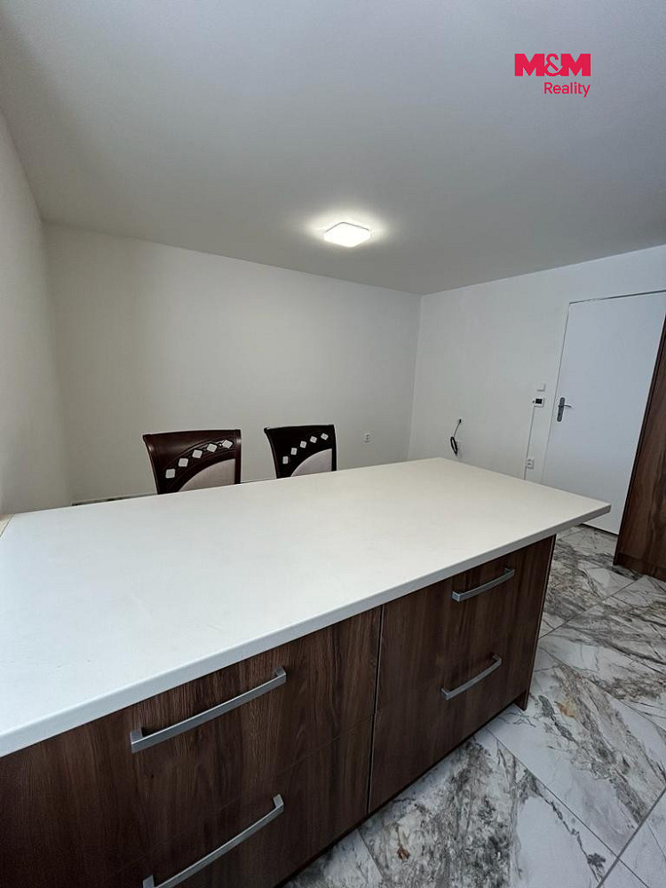 Pronájem bytu 1+1 37 m² — photo 3