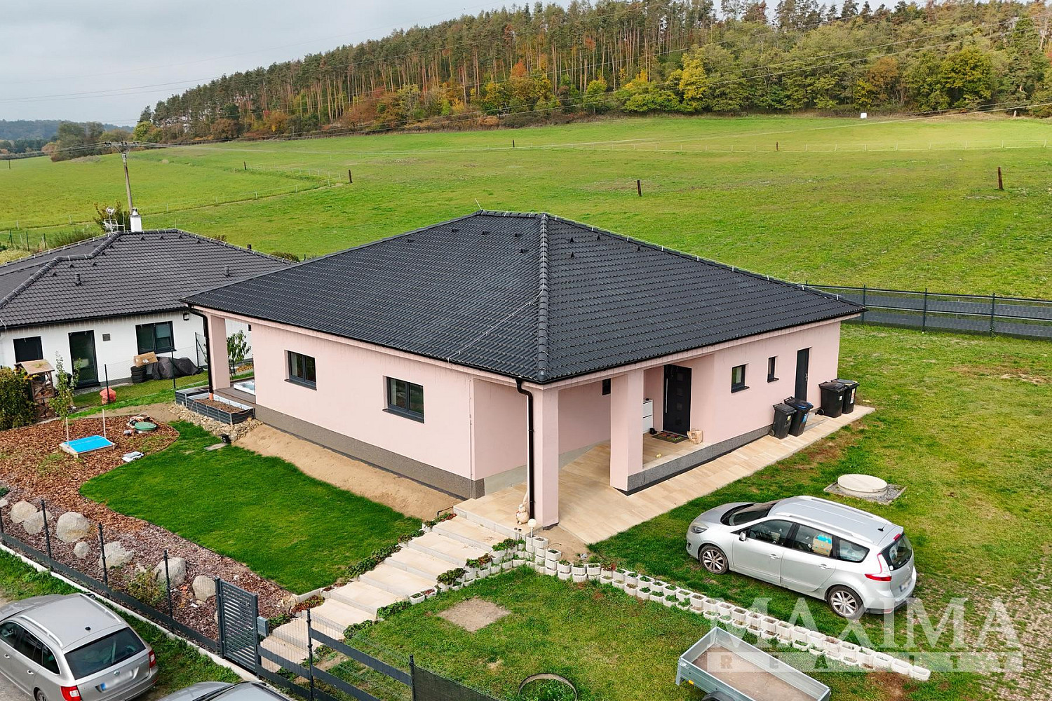 Prodej domu 148 m² s pozemkem 1 169 m²