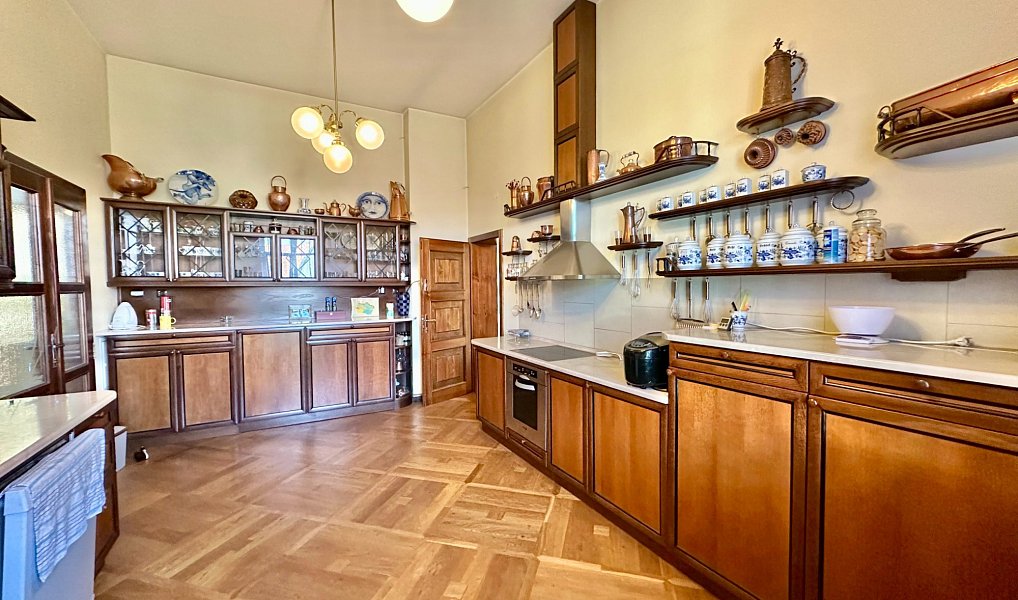 Prodej domu 503 m² s pozemkem 1 727 m², Pelhřimov – náhled fotky 5