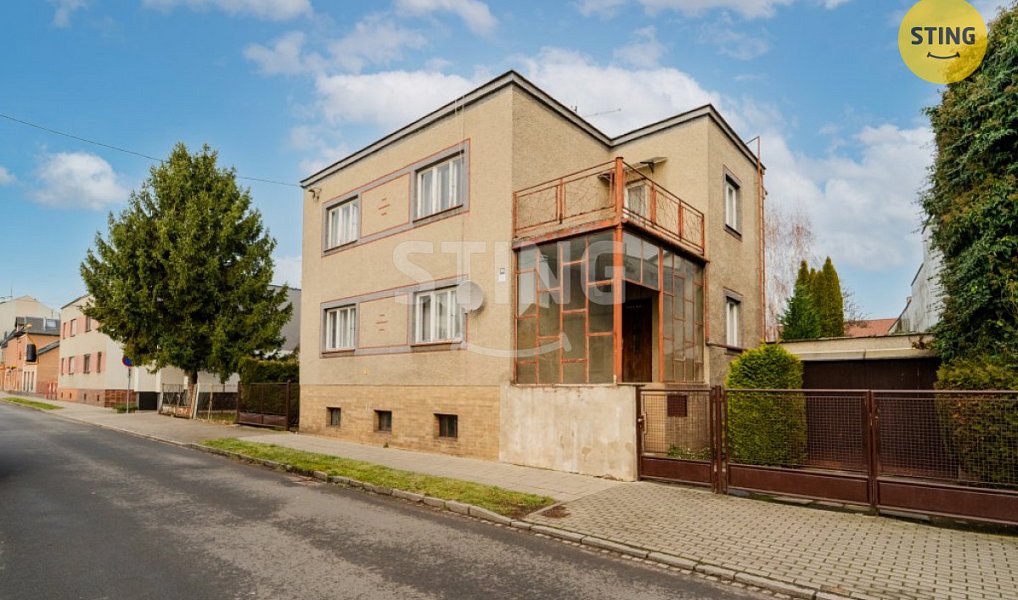 Prodej domu 186 m² s pozemkem 669 m², Opava – náhled fotky 2