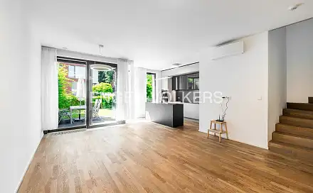 Pronájem domu 189 m² s pozemkem 186 m², V Šáreckém údolí, Praha 6 - Dejvice