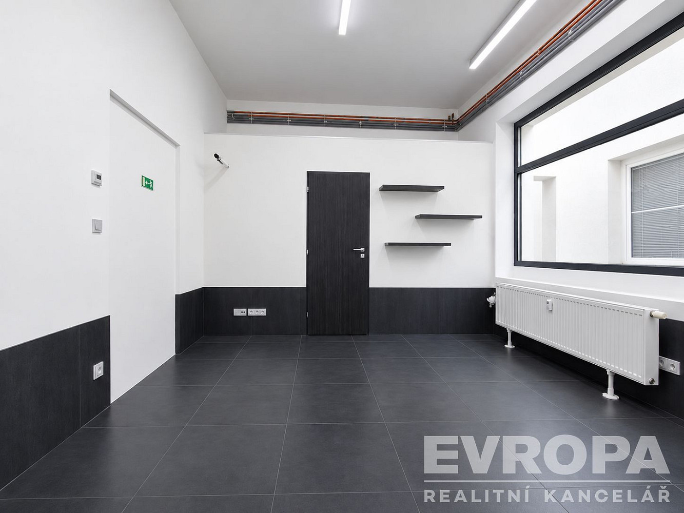 Pronájem výrobních prostor 200 m² – fotografie 3