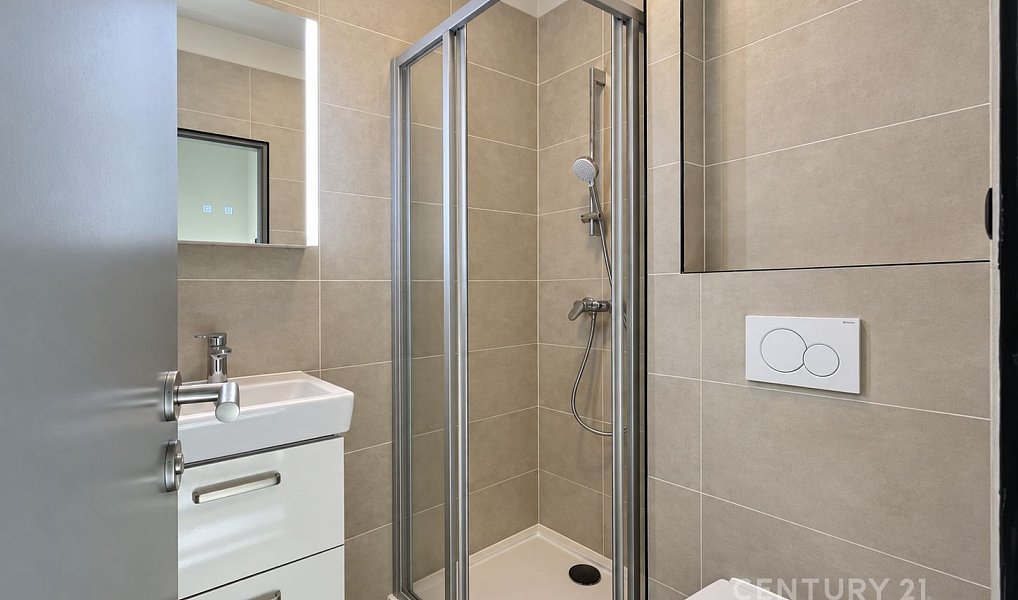 Prodej bytu 1+kk 15 m², Praha – náhled fotky 24