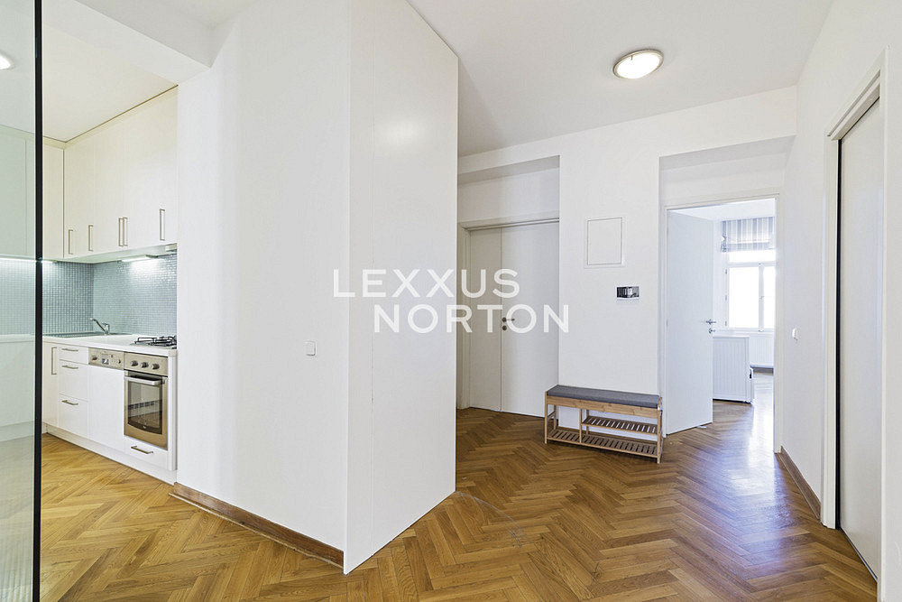 Pronájem bytu 4+kk 102 m² – pohled 2