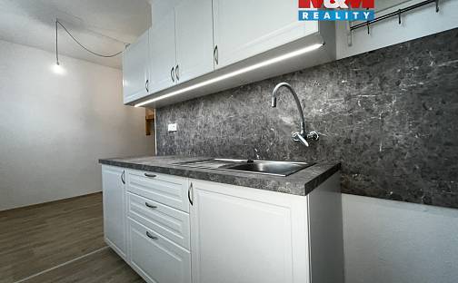 Prodej bytu 1+kk 35 m², Komenského, Šumperk