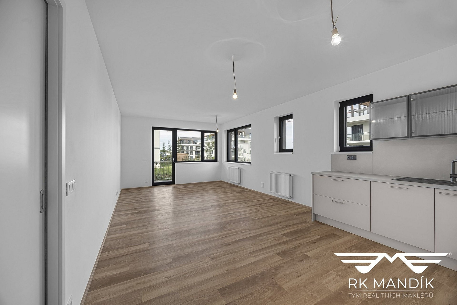 Pronájem bytu 3+kk 86 m² – fotografie 4