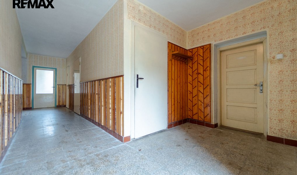 Prodej domu 200 m² s pozemkem 895 m², Rovečné – náhled fotky 10