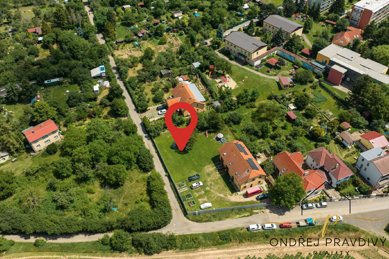Prodej stavebního pozemku 770 m² – fotografie 5