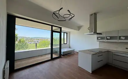 Pronájem bytu 3+kk 100 m²