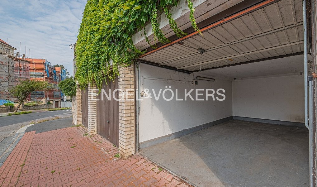 Pronájem bytu 4+1 149 m², Praha – náhled fotky 14
