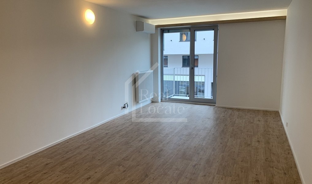 Pronájem bytu 1+kk 33 m², Praha – náhled fotky 2