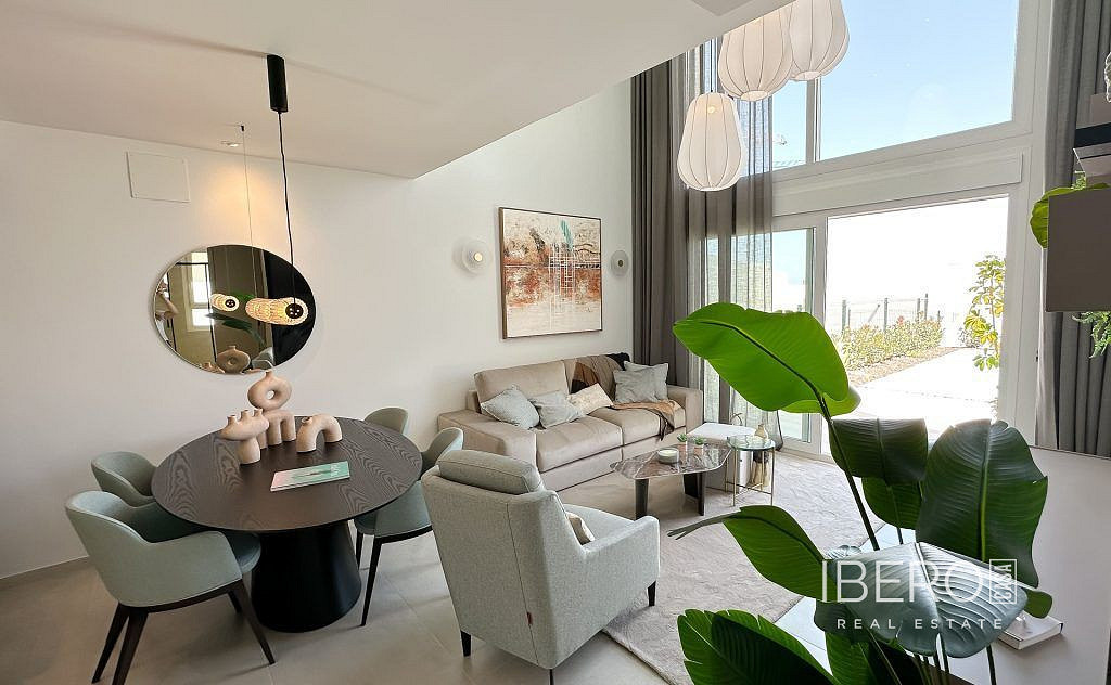 Prodej domu 108 m² s pozemkem 294 m² — photo 2