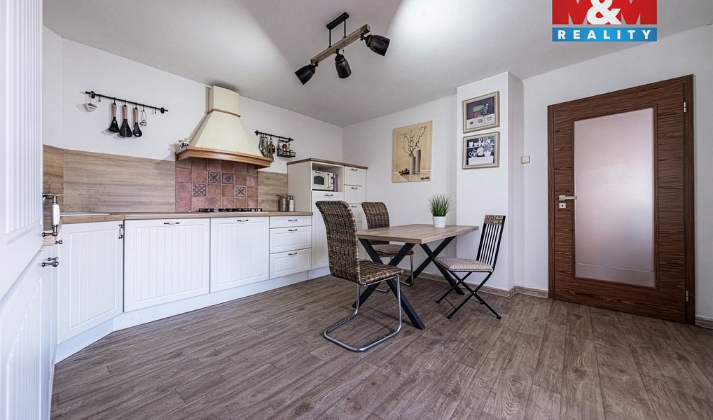 Prodej domu 300 m² s pozemkem 3 109 m², Pluhův Žďár – náhled fotky 5