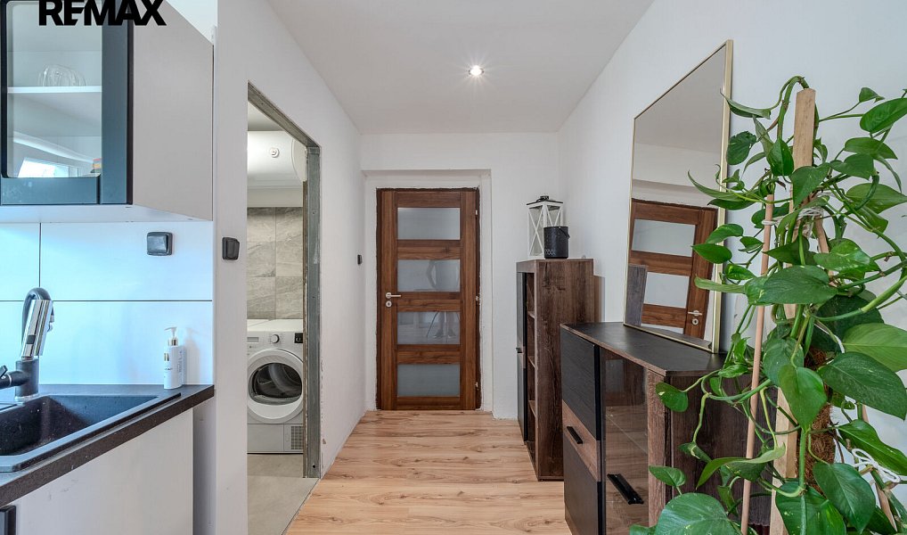 Prodej domu 260 m² s pozemkem 740 m², Tanvald – náhled fotky 30