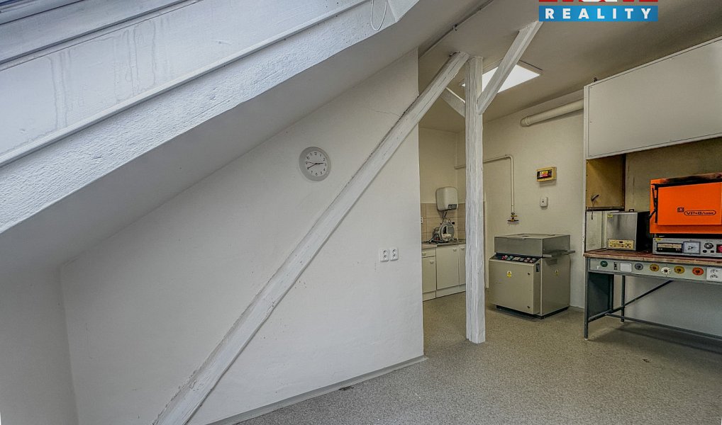 Prodej obchodních prostor 149 m², Ostrava – náhled fotky 17