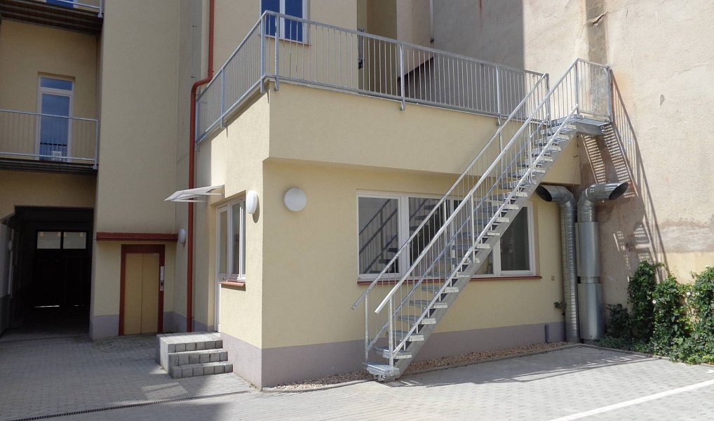 Prodej pozemku 153 m², Praha – náhled fotky 5