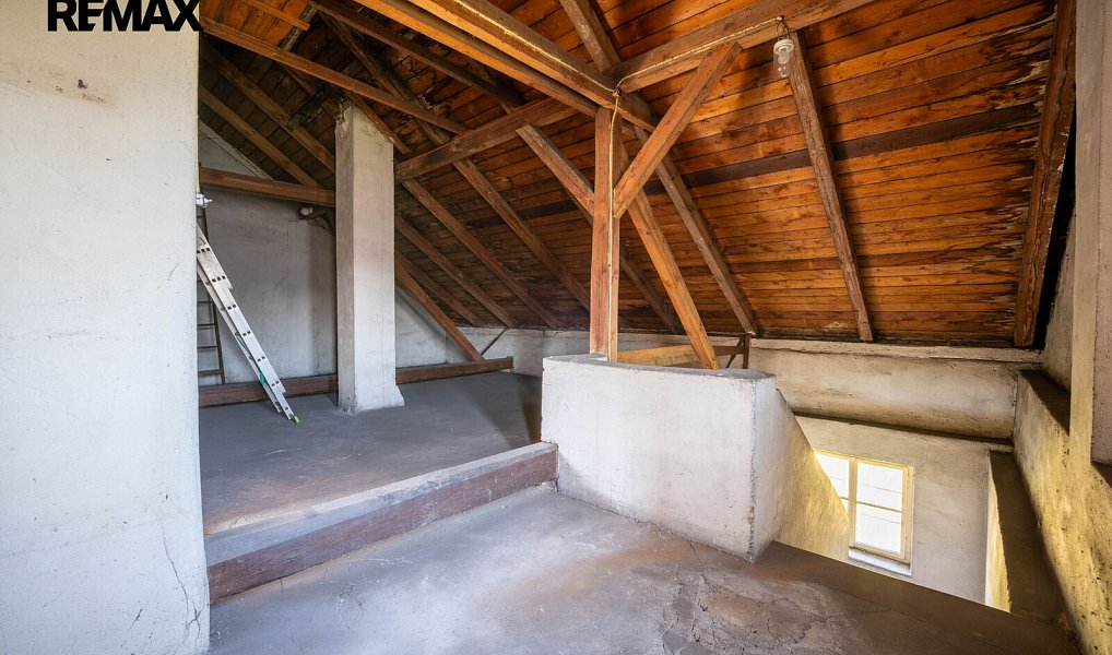 Prodej domu 176 m² s pozemkem 1 042 m², Nymburk – náhled fotky 14