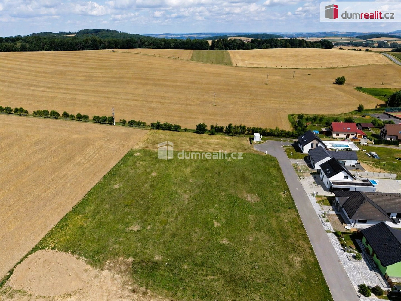 Prodej stavebního pozemku 1 303 m² – fotografie 5